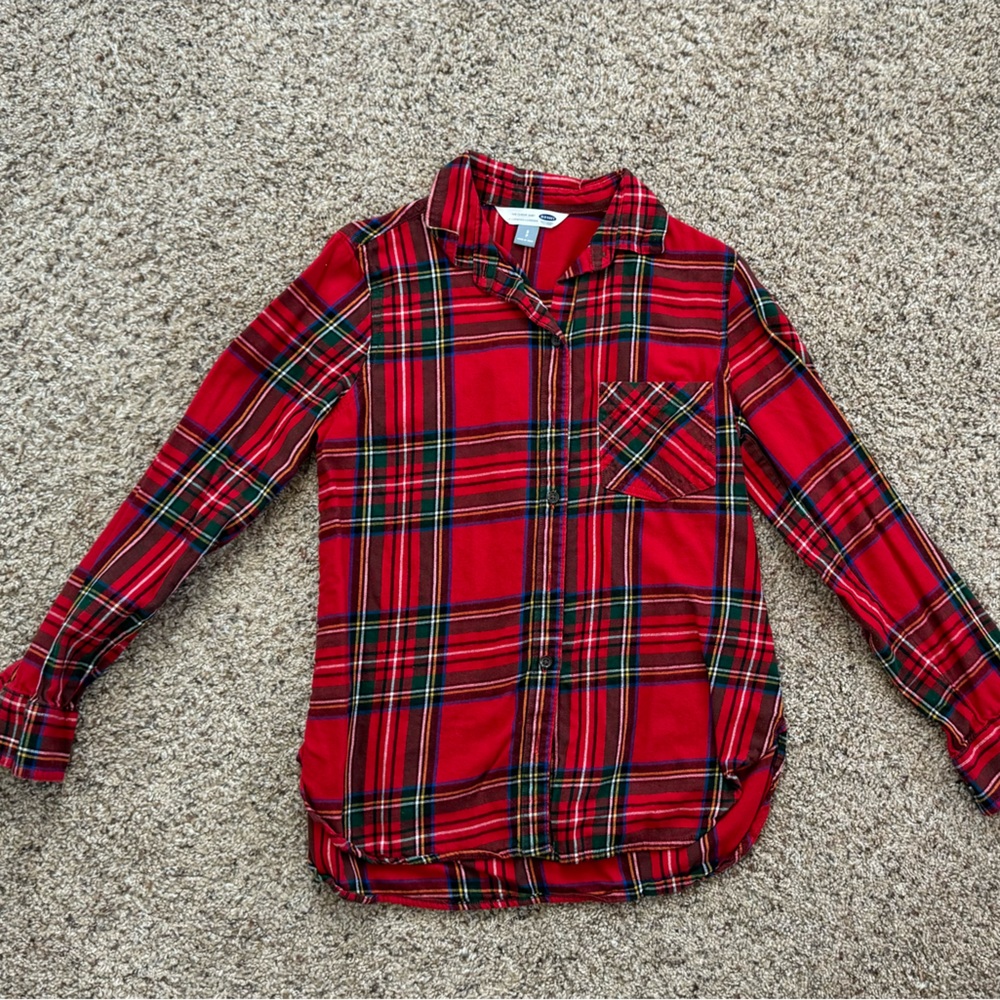 Old Navy Classic Button Down shirt